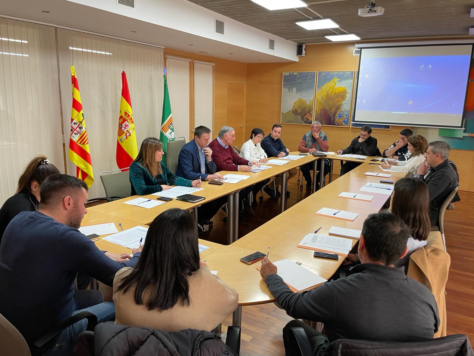 Momento de la reunión celebrada en el Ayuntamiento de Fraga