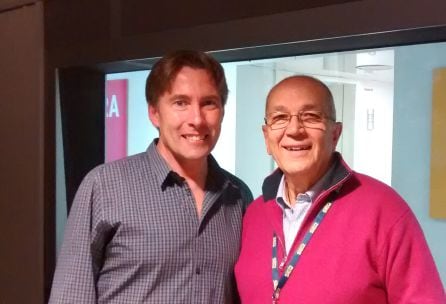 Javier del Pino y José Luis Corzo en los estudios de Radio Madrid