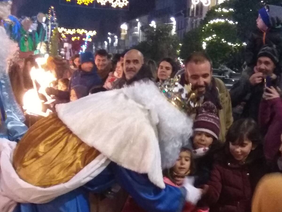 Los niños de Ribagorza reciben a los Reyes Magos con ilusión y cariño