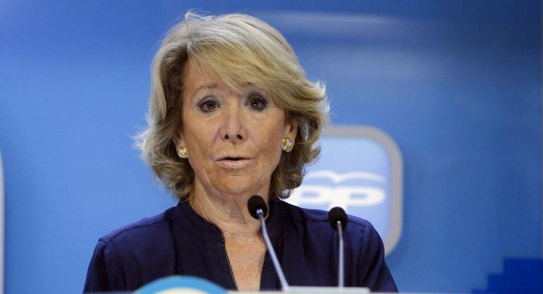 GRA085 MADRID, 11/9/2015.-La presidenta del PP de Madrid, Esperanza Aguirre, durante la rueda de prensa que ofreció tras la reunión del Comité de Dirección, celebrado hoy en la sede de la calle Génova. EFE/J.M.ESPINOSA