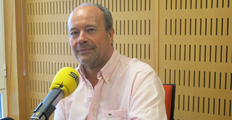 El diputado electo del PSOE en el Congreso, Juan Carlos Campo, en los estudios de Radio Cádiz