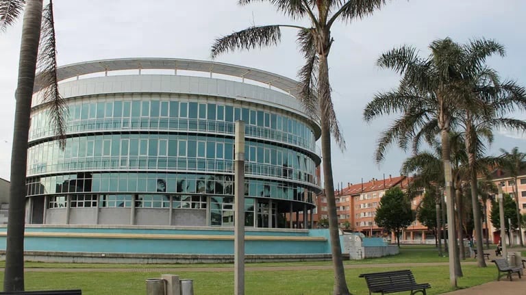 Sede de la Empresa Municipal de Aguas de Gijón.