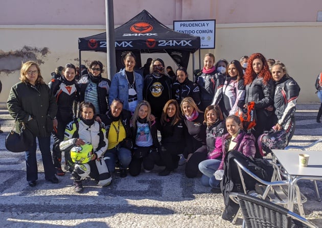 Algunas de las moteras que participaron en el evento