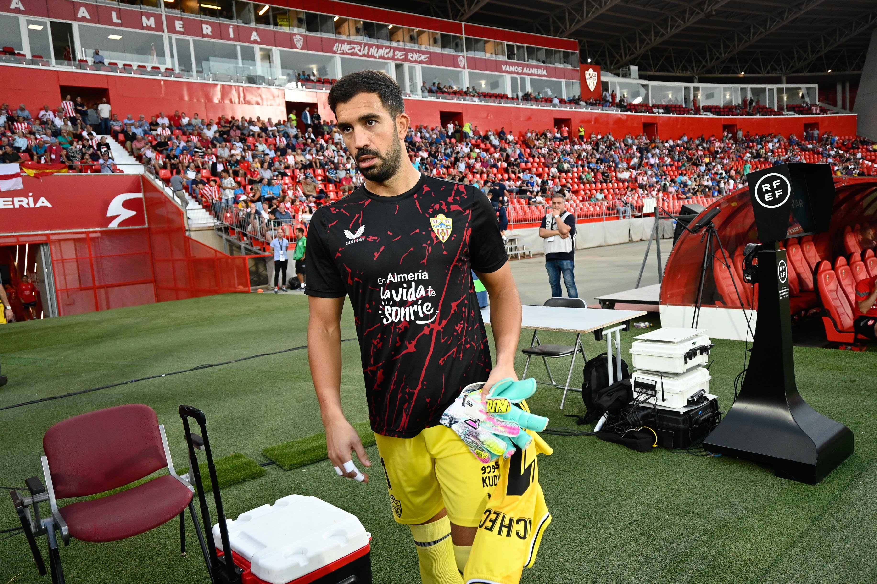 Pacheco ha pedido salir del Almería en el mercado de invierno.