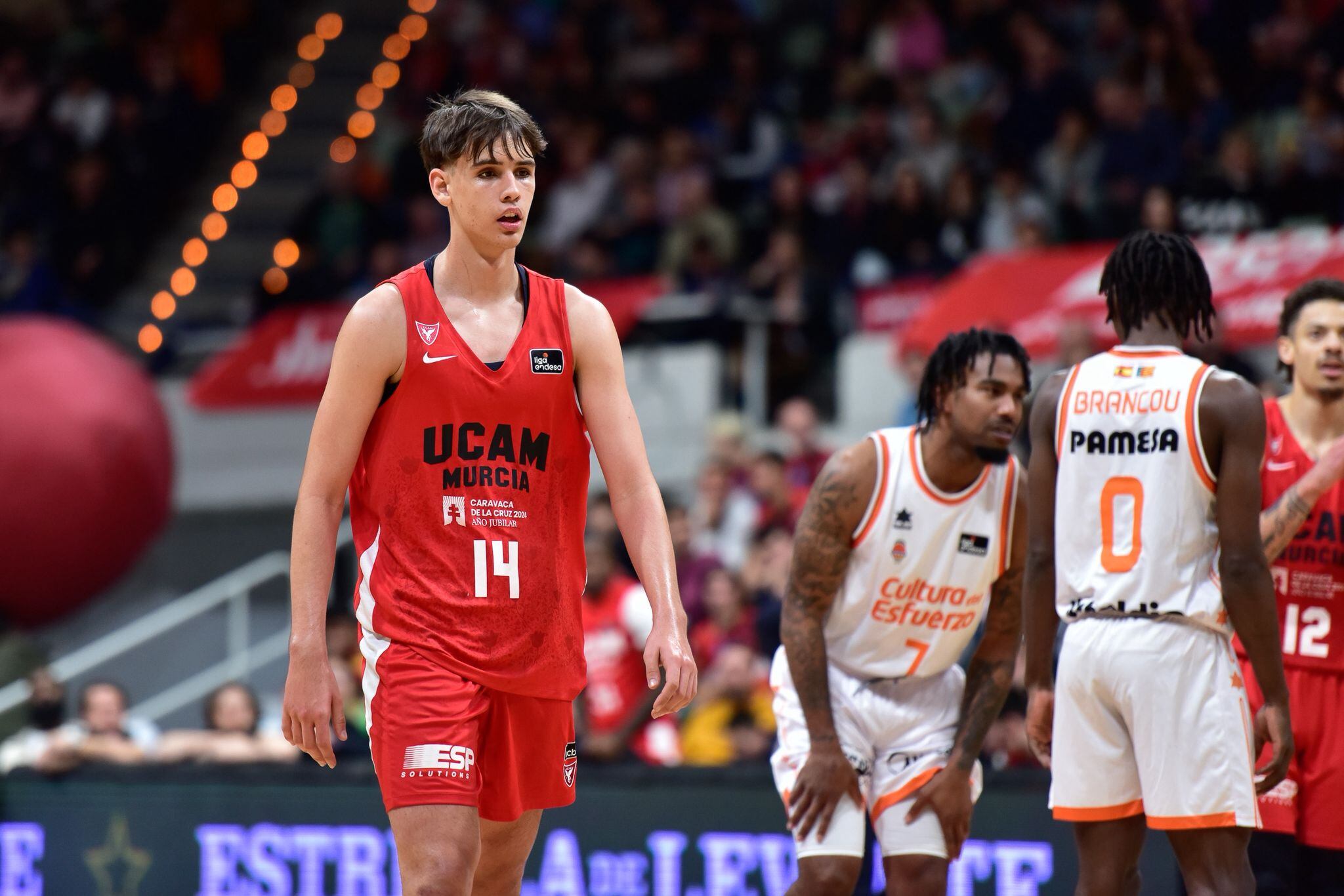 Joao Neves en su debut con UCAM Murcia en ACB, con tan sólo 16 años.