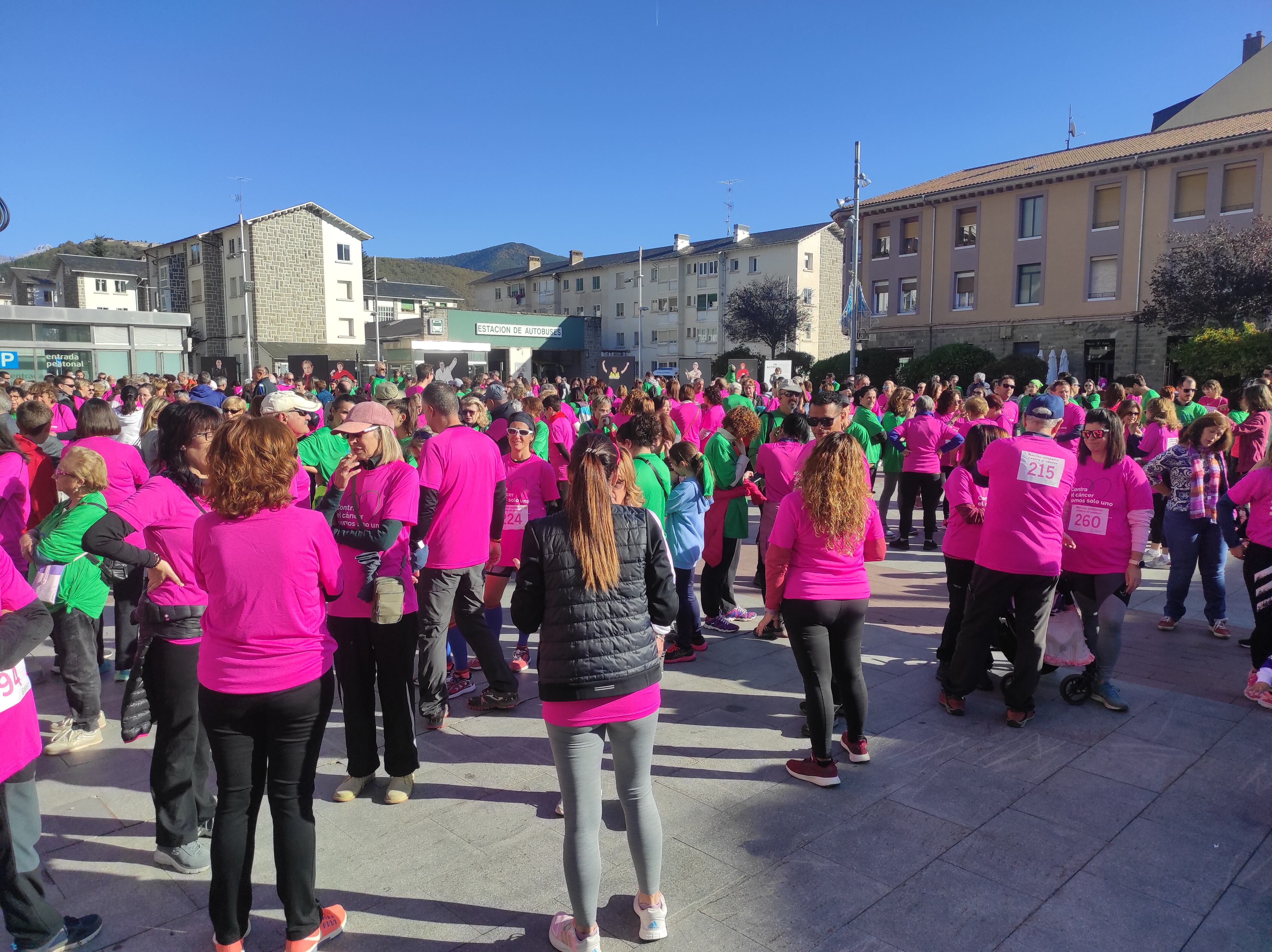 Marcha solidaria contra en cáncer de Jaca en su edición de 2022