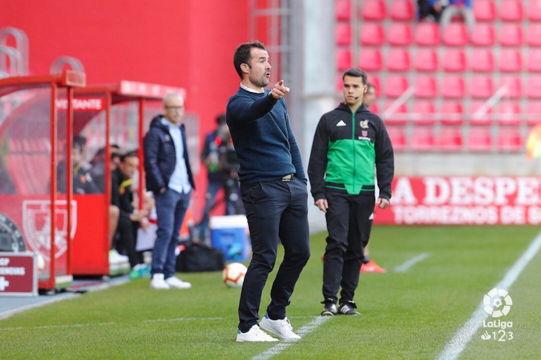 Aritz López Garai, durante un partido de la presente temporada en Los Pajaritos.