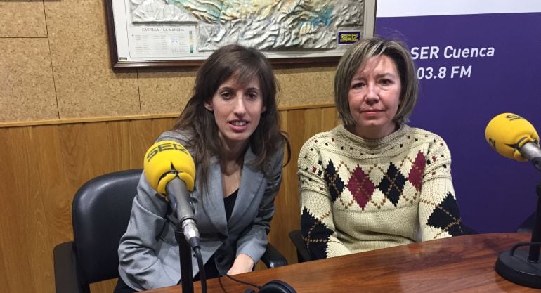 Beatriz Hernández y la doctora Isabel Gómez Moreno.