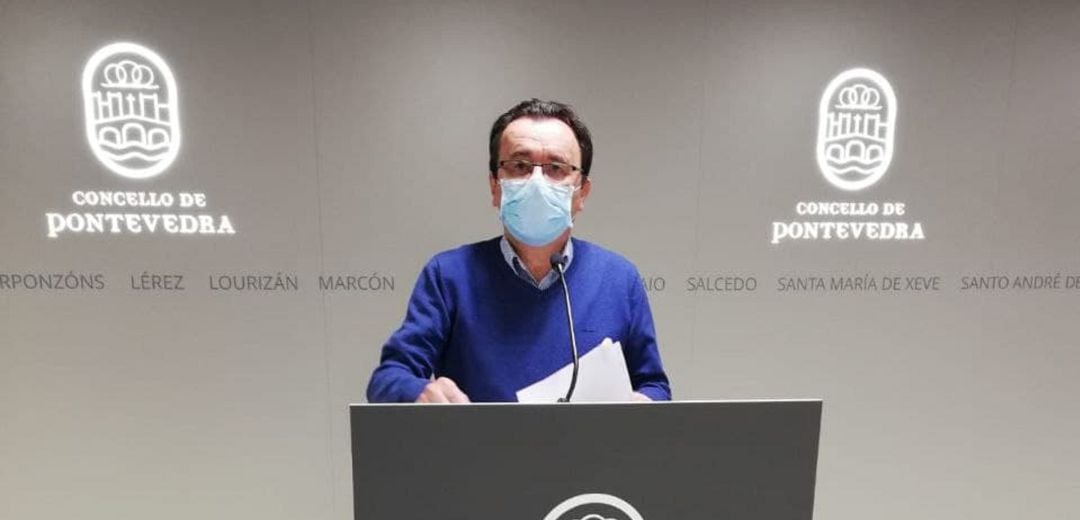 Raimundo González en la sala de prensa del Concello de Pontevedra