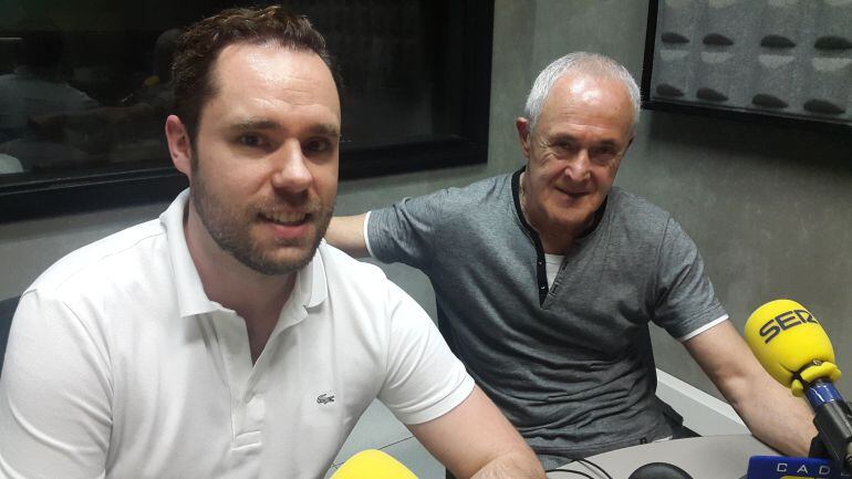 Jon Arregi, director de la Fundación SD Eibar, y Mikel Larrañaga, vicepresidente de Relaciones Institucionales del Eibar