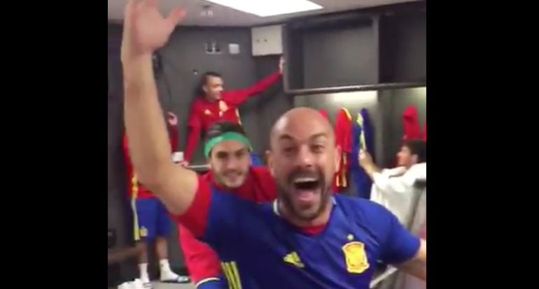 Pepe Reina y Koke, en pleno &quot;Mannequin Challenge&quot;