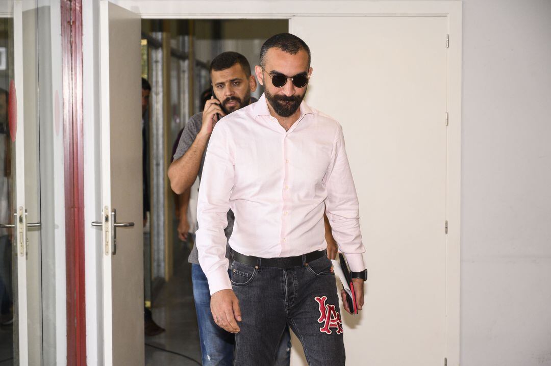 Mohamed El Assy y Mostafa Yilmaz.