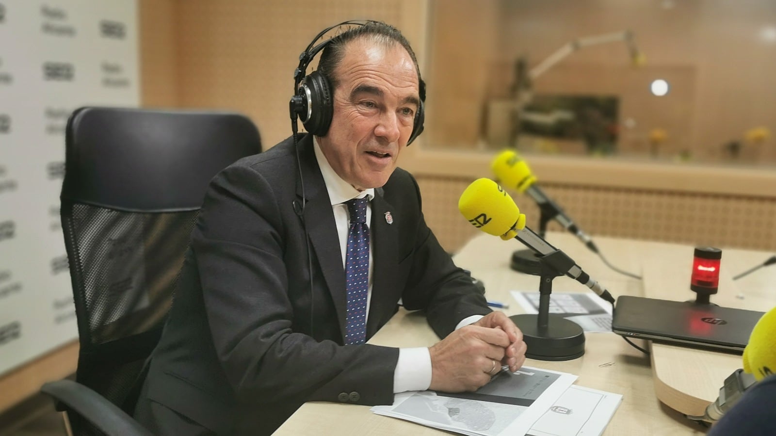 El edil de Planes Estratégicos, Toño Peral, durante una entrevista en Hoy por Hoy Alicante (archivo)
