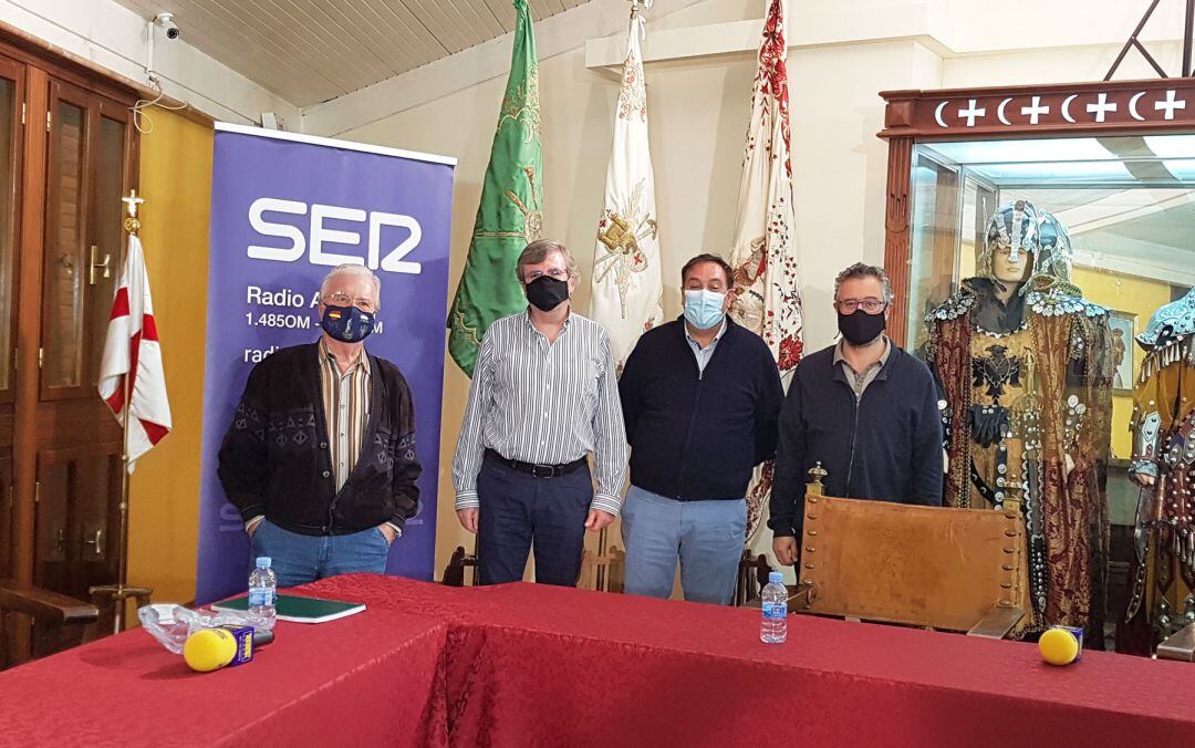 Paco Aznar junto a Gonzalo Abad, Vicente Jorge Bas y Gonzalo Bou