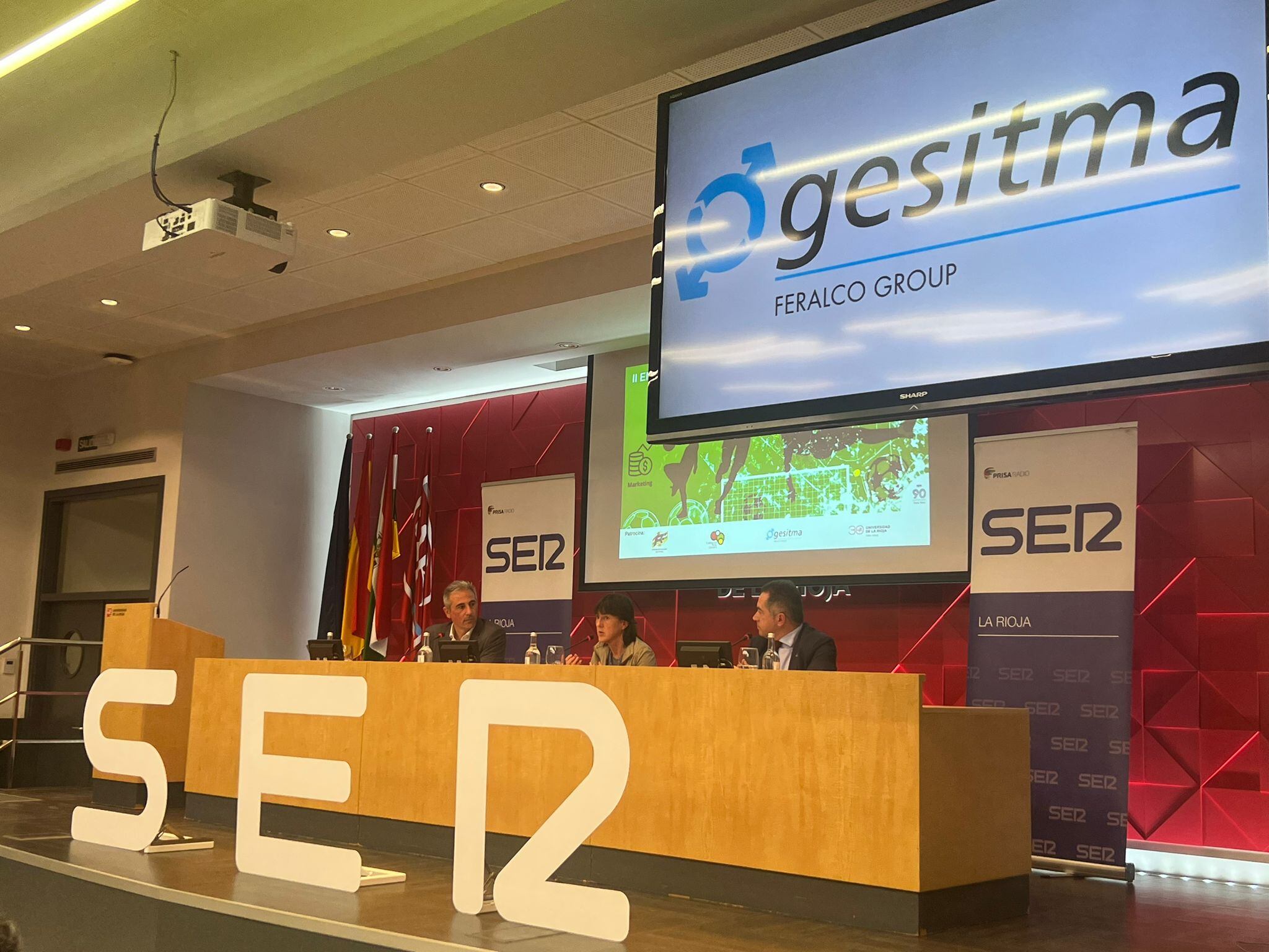 Garbiñe Etxeberria en los II Encuentros SER Fútbol