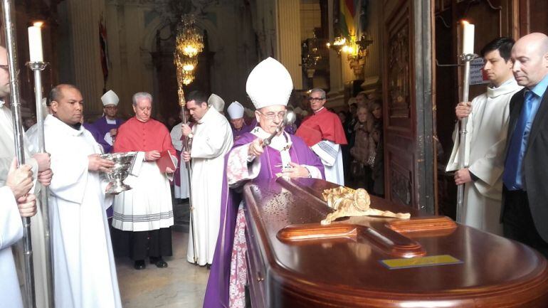 El funeral por Monseñor Elías Yanes se ha oficiado en la Basílica del Pilar 