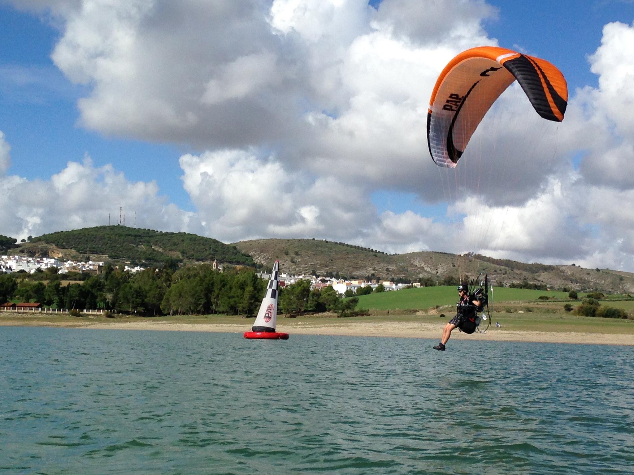 Prueba de Paramotor disputada en Bornos