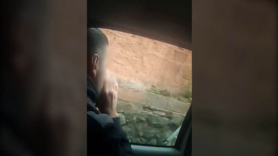 Instante del vídeo que grabaron los jóvenes cuando circulaban de forma temeraria por Tacoronte, saltándose también la orden de permanecer en casa por el coronavirus 
 