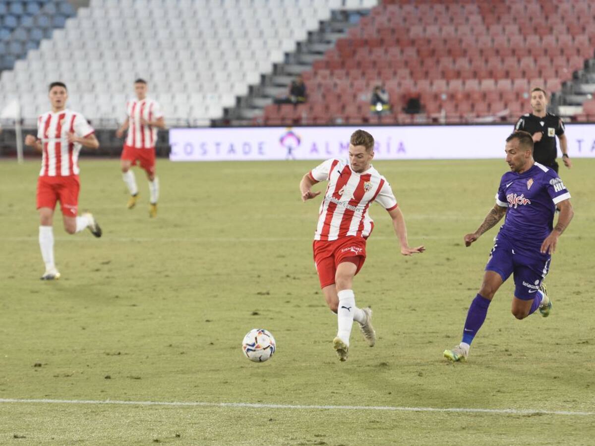 Iván Balliu: "Tenemos plantilla para hacer dos equipos buenos de Segunda"