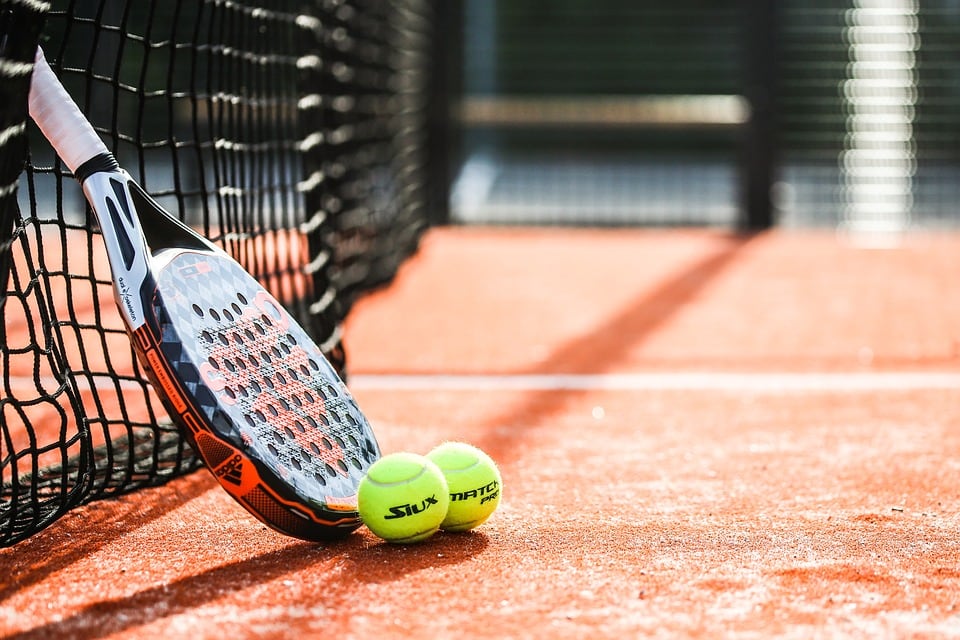 Ambas propuestas se desarrollarán en el Polideportivo Municipal. Los campus de tecnificación, para niños de 6 a 13 años, se impartirán del 26 de junio al 28 de julio y, los cursos intensivos se dirigen a jóvenes y adultos, a partir de los 14 años