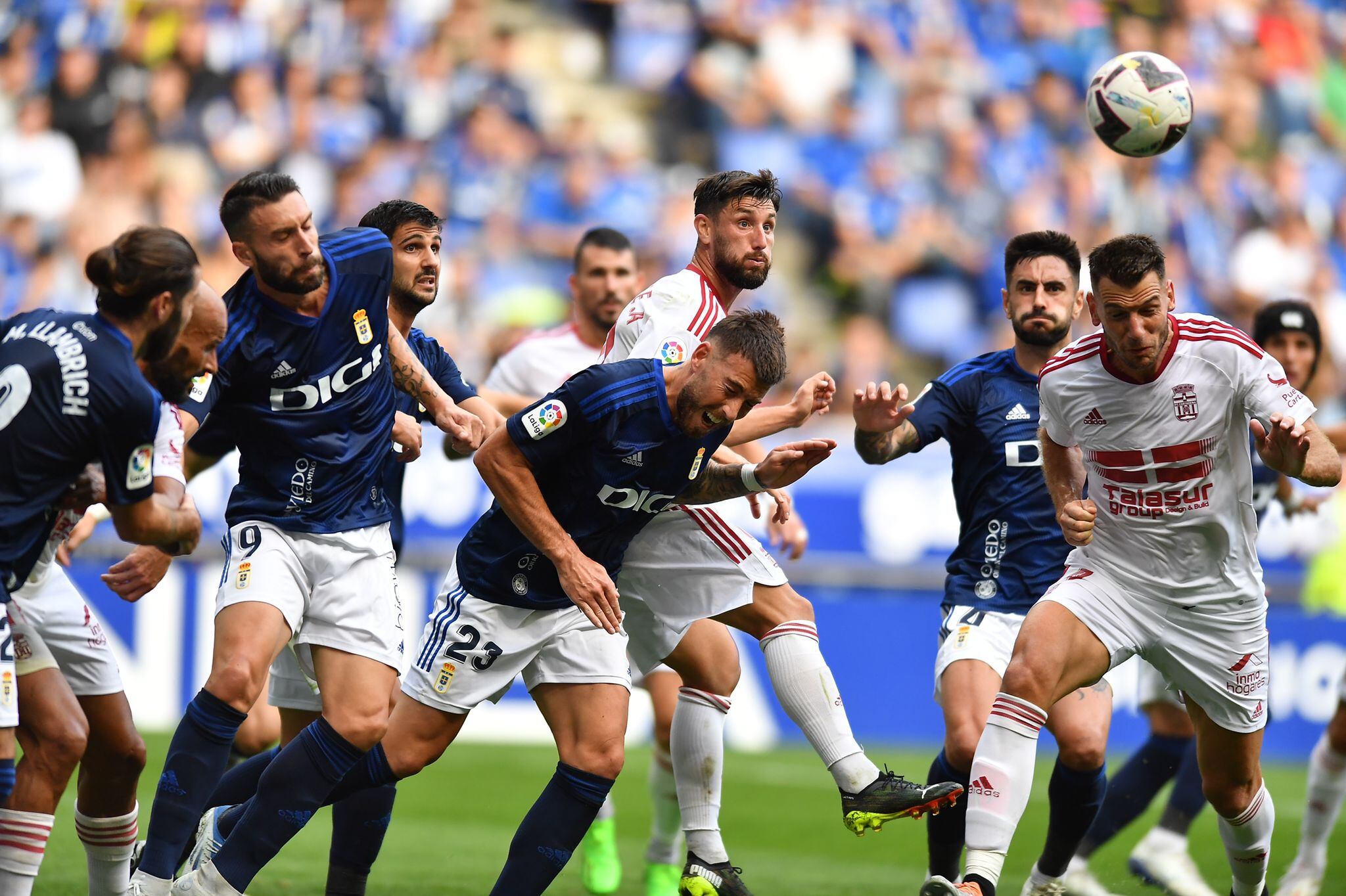 Alcalá remata a puerta en el segundo gol albinegro