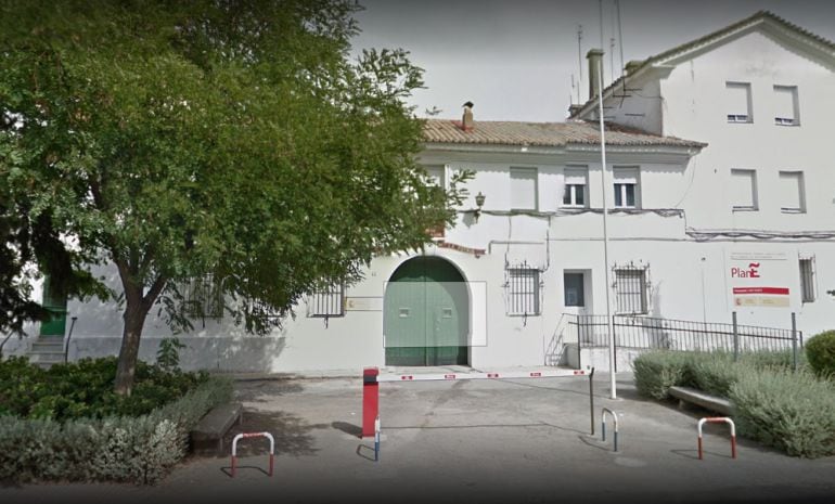 Fachada del cuartel de la Guardia Civil de Pozoblanco donde estaba destinado uno de los acusados