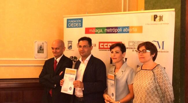 Responsables de la Fundación CIEDES y de Analistas Económicos de Andalucía en la presentación del Anuario 2013