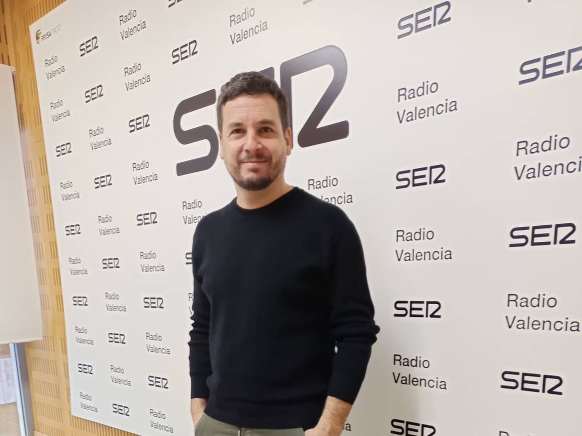 Pau Alabajos: "Me siento centauro, entre músico y poeta"