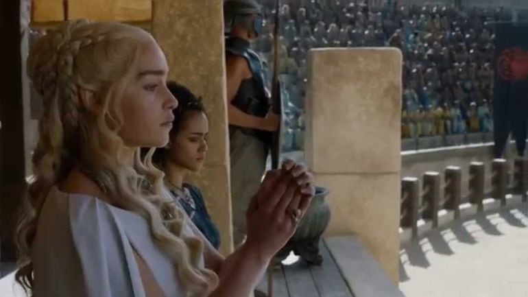 Daenerys en una escena rodada en la plaza de Toros de Osuna