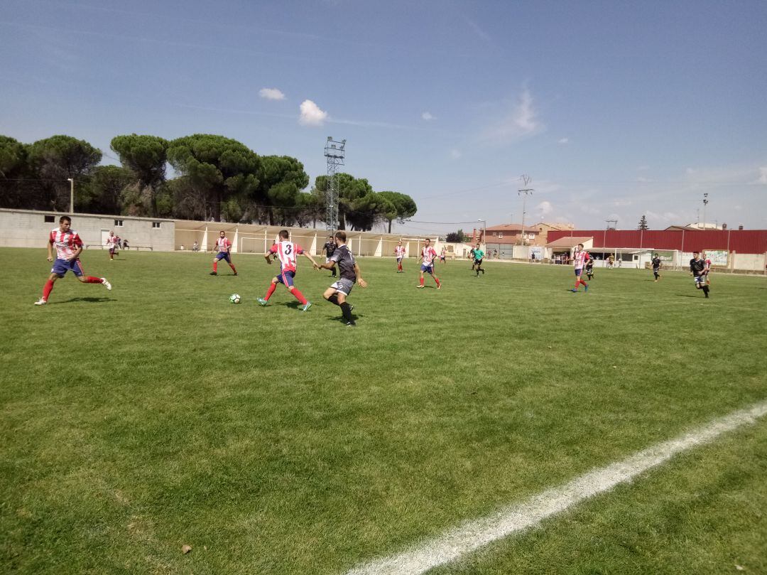 Momento del primer partido disputado en La Cañada