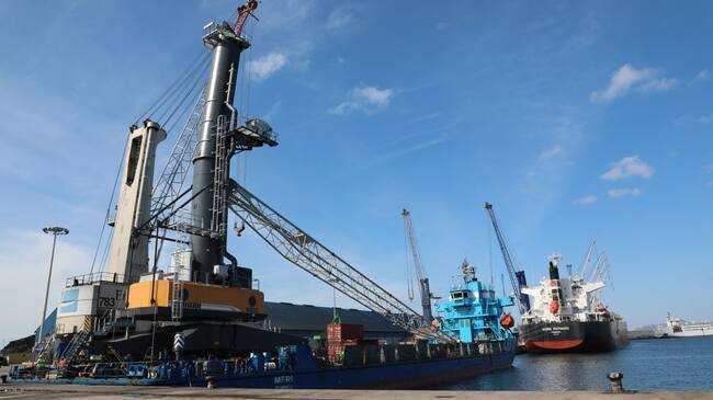 Nueva grúa para el puerto de Cartagena