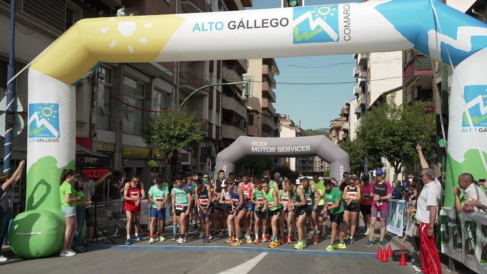 Sabiñánigo vivió un año más la fiesta de la media maratón y el Memorial Antonio Lardiés