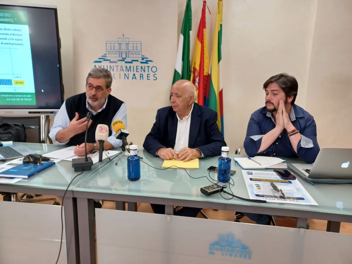 La Plataforma en Defensa de la UJA "pisa el acelerador" en Linares para el 29 de abril