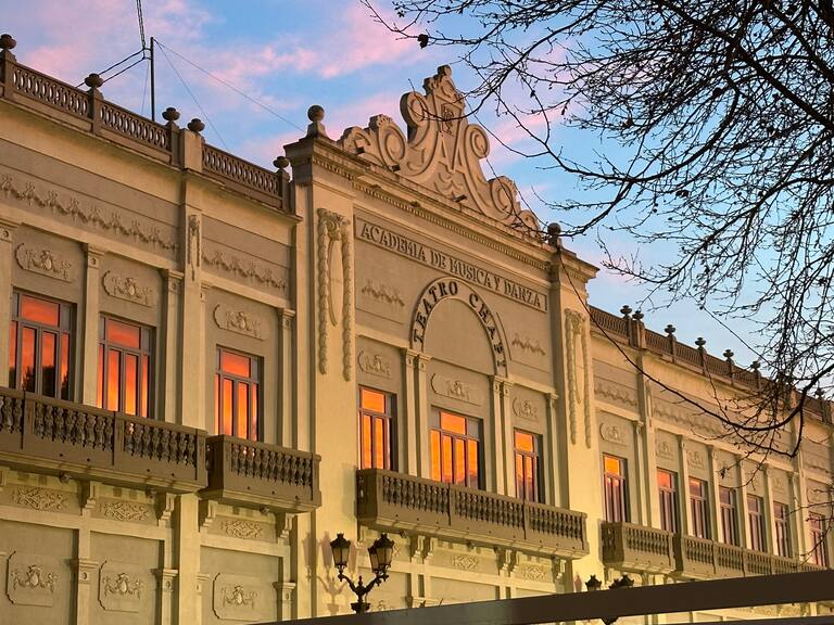 Edificio del teatro Chapí y el Conservatorio