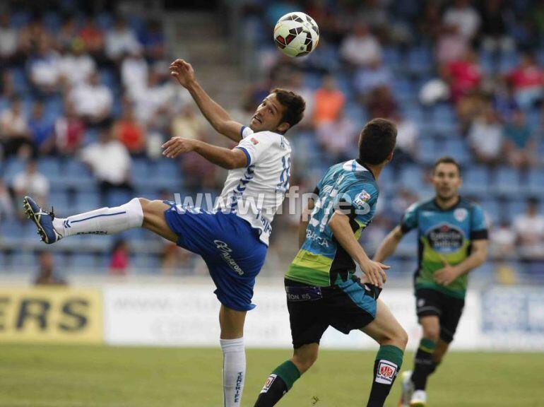 Jugada del encuentro entre el Tenerife y el Lugo