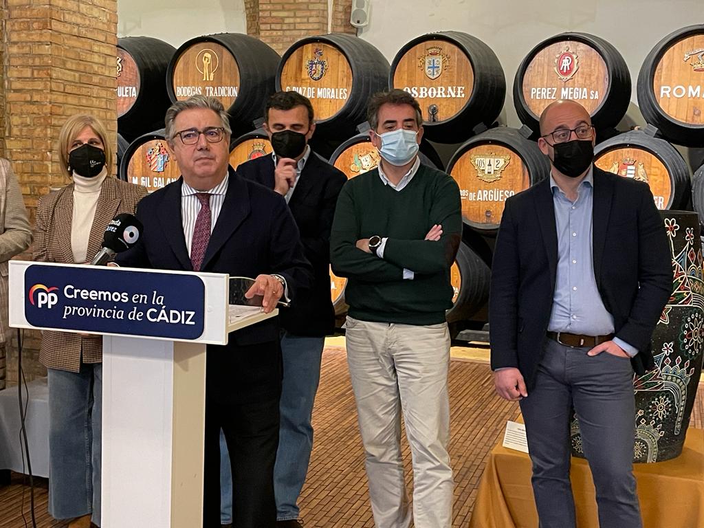 Juan Ignacio Zoido durante la rueda de prensa en Jerez