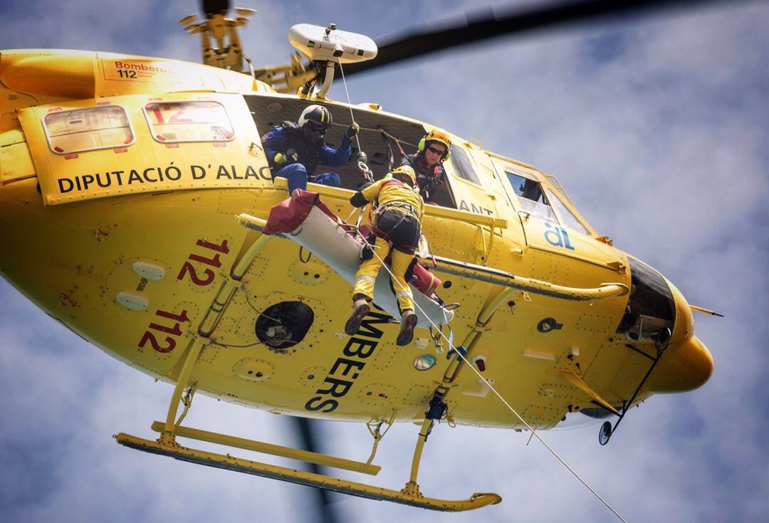 Helicóptero Alfa 1 del Consorcio Provincial de Bomberos de Alicante