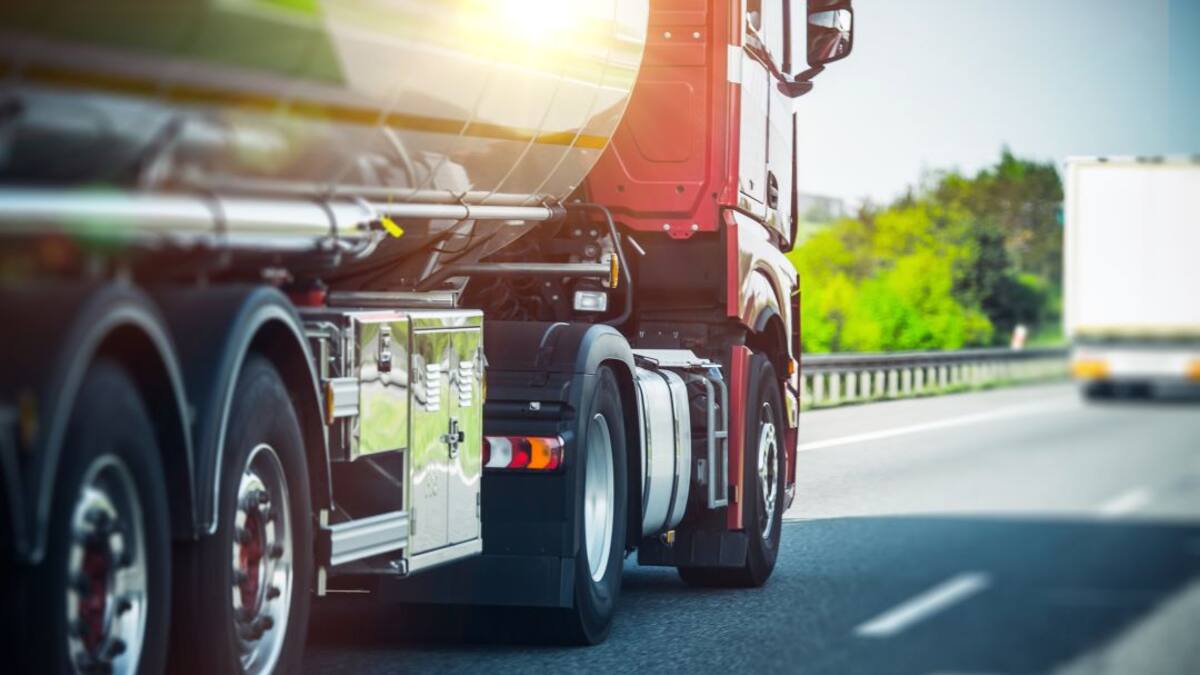 Los transportistas de Cantabria aseguran que la situación es "insostenible"