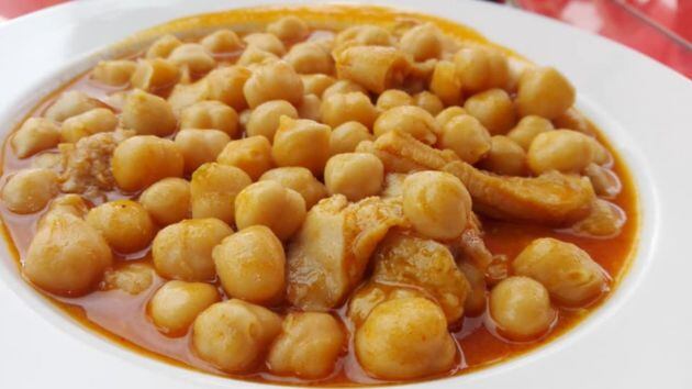 Garbanzos con callos