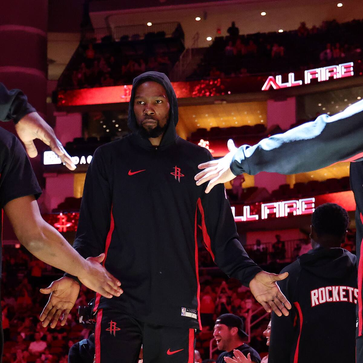 Kevin Durant firma una histórica renovación y acumula la cifra más alta en salarios de la historia de la NBA