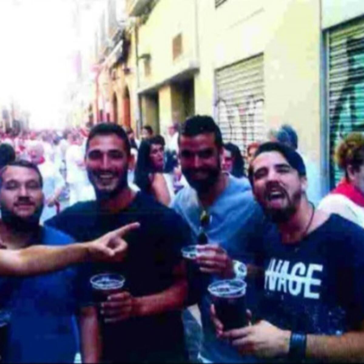 El tribunal condena a nueve años de cárcel a 'La Manada' por abusos sexuales: "Descartamos la violencia o la intimidación"