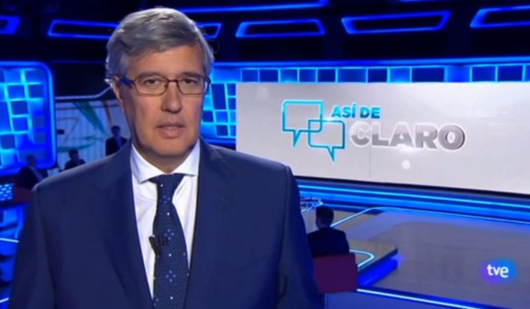 Instante inicial del programa &#039;Así de claro&#039;, que presenta Ernesto Sáenz de Buruaga en Televisión Española