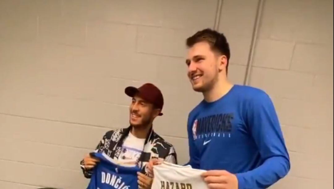 Doncic y Hazard se fotografían