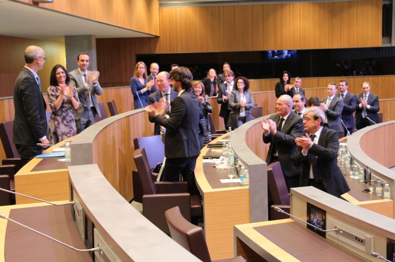 Els consellers generals aplaudeixen l&#039;elecció d&#039;Antoni Martí com a cap de Govern. N.M. (ANA)