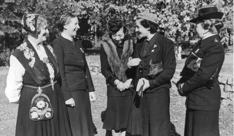 Pilar Primo de Rivera, fundadora y dirigente de la Sección Femenina, en una imagen tomada en Alemania en 1941.