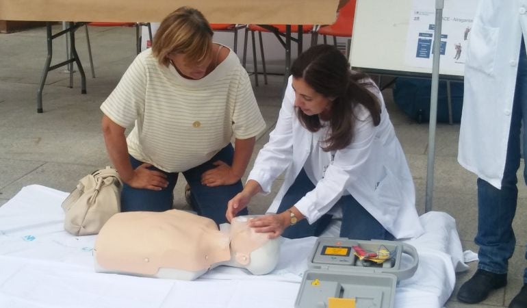 Varios profesionales han dado consejos a los vecinos