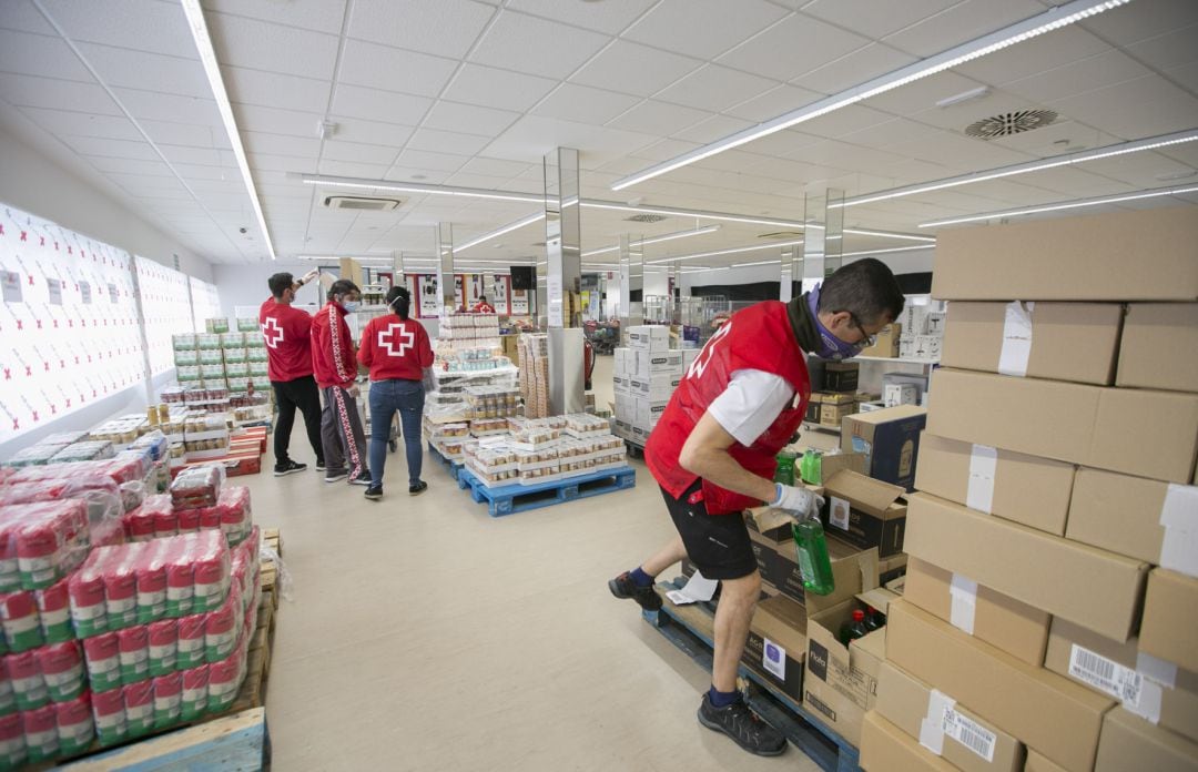 Centro logístico de reparto de alimentos en Fira Mercat  
