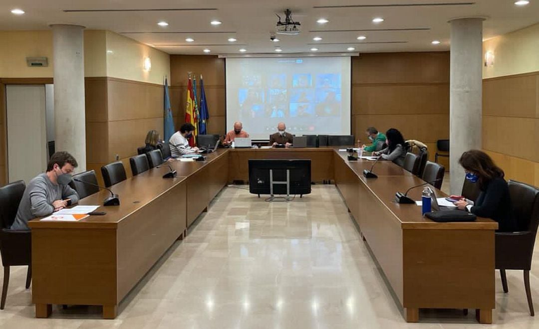 Pleno municipal en Tavernes de la Valldigna 