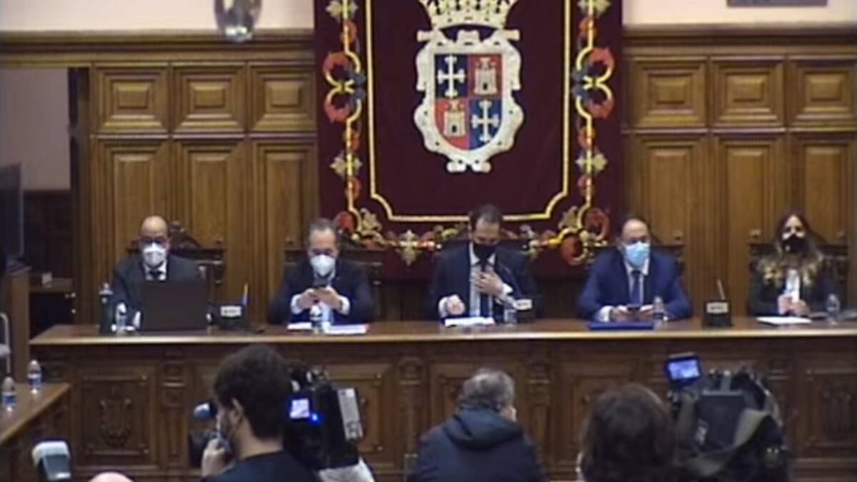 Los presupuestos salen adelante tras la cuestión de confianza que ha necesitado del voto de calidad del alcalde