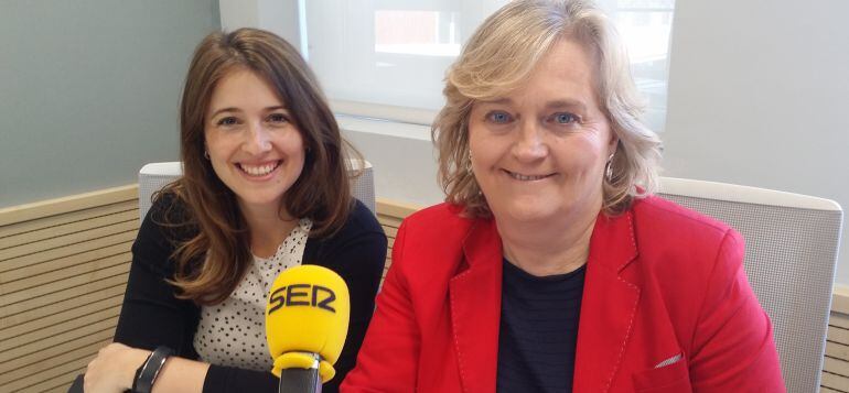 Claudia Chackelson y Marisol Aguirre en los estudios de Cadena SER Euskadi